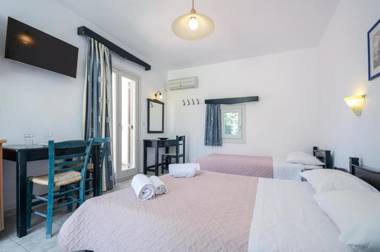 Ydreos Studios & Apartments