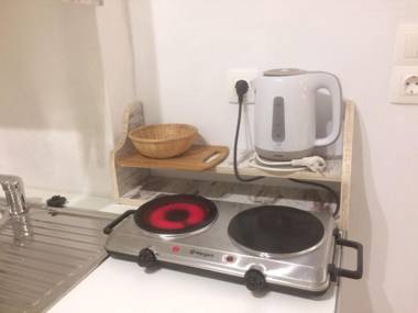 Super economy studio