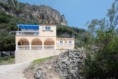 Villa Alexandros