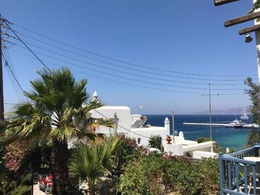 Studios & Suites Rania