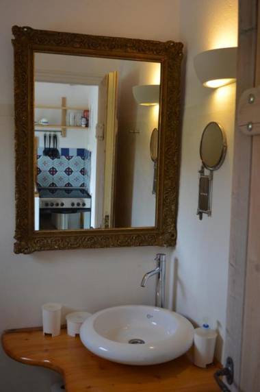 Sea Side Studios & Houses