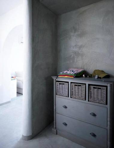 Leonis Summer Houses