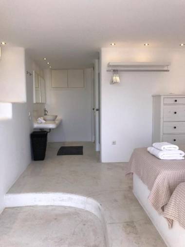 Gorgeous Villa near Mykonos Town by Diles Villas