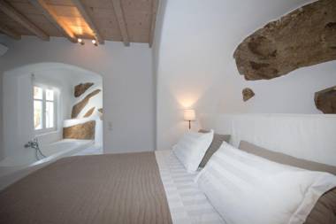 Villa in Psarou with private pool by Diles Villas