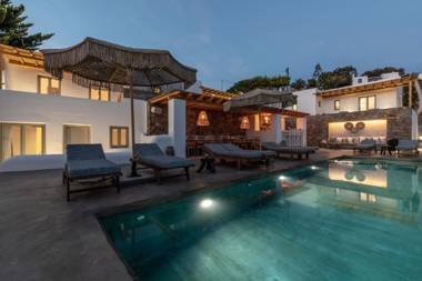 Trinity Mykonos - Villa & Beachfront Boutique Hotel