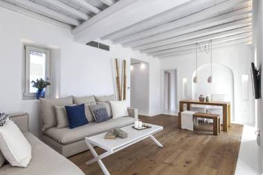 Breathtaking 6 Bed in Platis Gialos