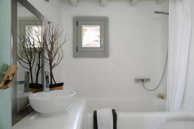 Beyond Beachfront Super Paradise Villa