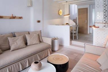 Deluxe Mykonos Villa Outdoor Pool Villa del Sol Sea Pool View 2 BDR Ornos