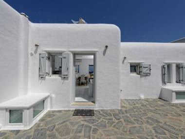 Beautiful large luxury villa private pool stunning views near sea Mykonos