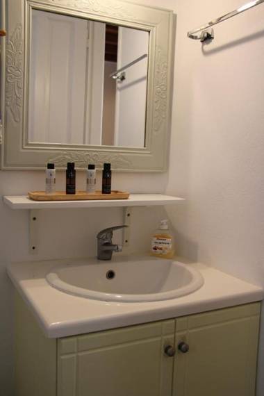 Yalos Mykonos Ornos Pouli private apartments w shared swimming pool