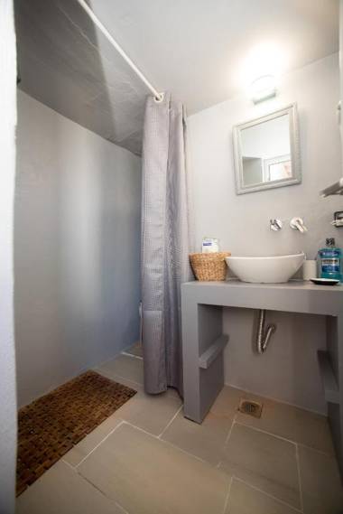 Amazing Maisonette with Roof Garden & BBQ