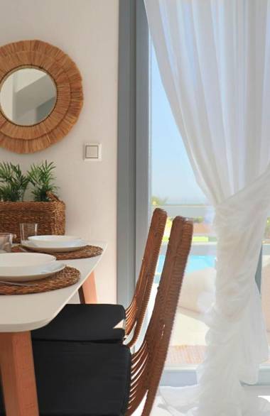 The Nine Graces - Kastraki