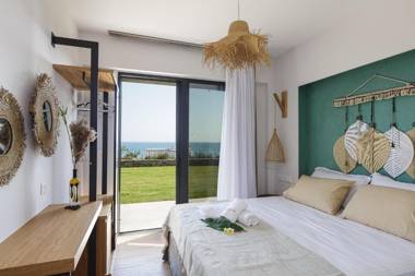 Bohemian Villas with Private Infinity Pool Jacuzzi & Seaview 15min from City Center