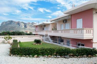 Skamagkas G. Apartments