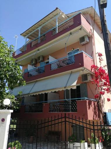 Apartments Filoxenia Zois