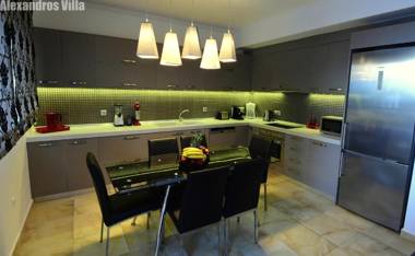 Alexandros Villa Luxury Achiilion Corfu