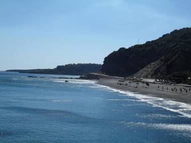 V&C Paradise Apartments