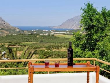 Chic Villa in Lefkogia Crete with Swimming Pool