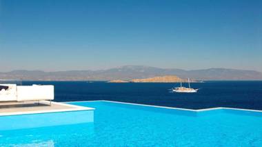 New Luxury Beach front Villa large private pool amazing sea view