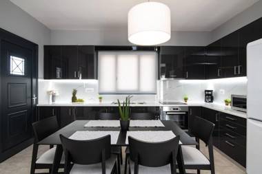 Nimar Luxury Villa - private swimming pool