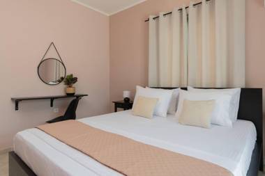 Nimar Luxury Villa - private swimming pool