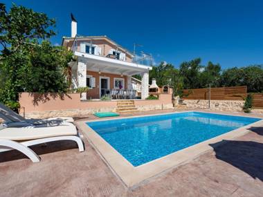 Beautiful house with private pool privacy and sea view near Zakynthos town
