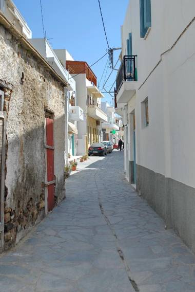 Grandma's Elegant Apartment in Naxos Town