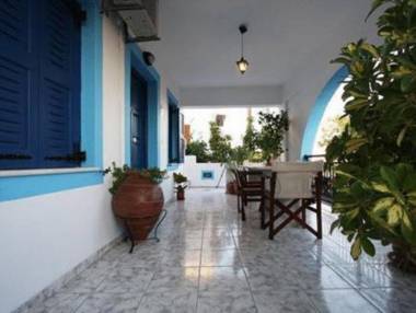 Naxos Evilion Luxury Apartments & Suites