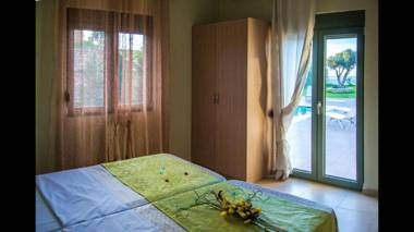 Villa Horizon - Elegance Privacy with Scenic Views - Extended Pool