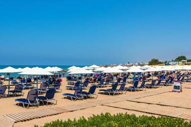 Themis Beach Hotel