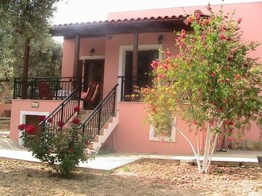 Modern Holiday Home in Sfakaki Crete with Swimming Pool