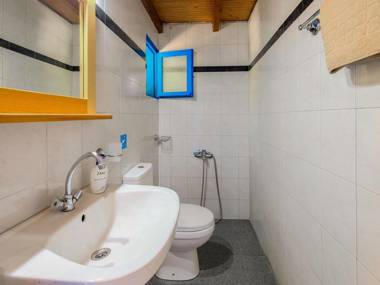 Elegant Holiday Home in Palaiochora near the Beach