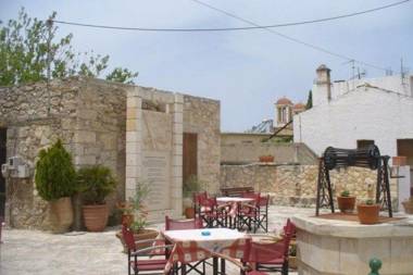 Authentic villa in little village 10 pers. at 15km from sea NW coast