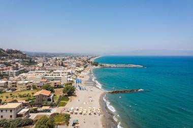 Sun Ray Luxury Apartments