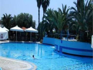 Lagomandra Hotel and Spa