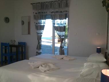 Kiotari Beach Apartments