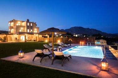 Kiotari Beach Villas - Luxury Retreat