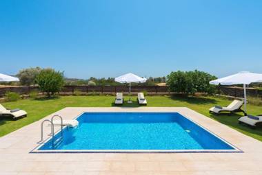 MarySol Luxury Villa