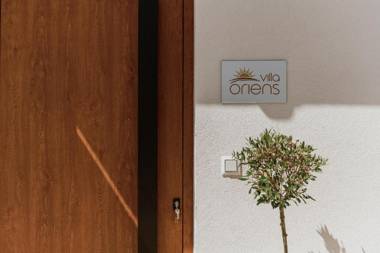 Villa Oriens