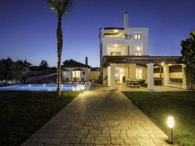 Villa on Island with Private Pool Garde Terrace Parking