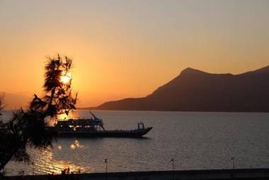 Studio Tsirigotis Sea view