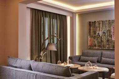 The Gardens Gallery Hotel