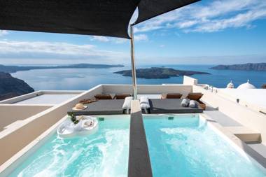CALDERA CLIFF ILLUSION SUITES