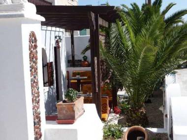 Aparthotel Black Sand