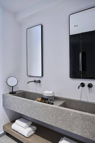 SantAnna Luxury Suites