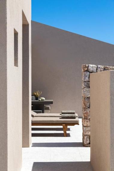 Santorini Sky Luxury Resort