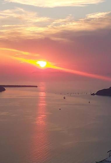 Kaleidoscope Imerovigli Suites