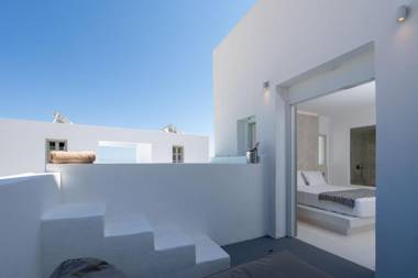 Cycladic Suites