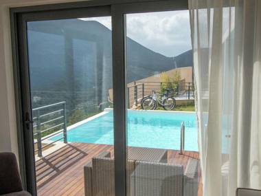 Sivota Bay-view Villa with bubble bath Private Pool and Garden