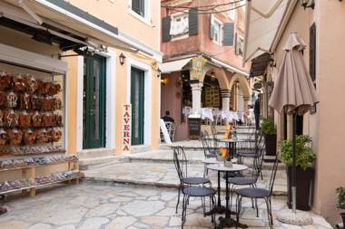 Casa Moderna -Two Bedroom Apartment